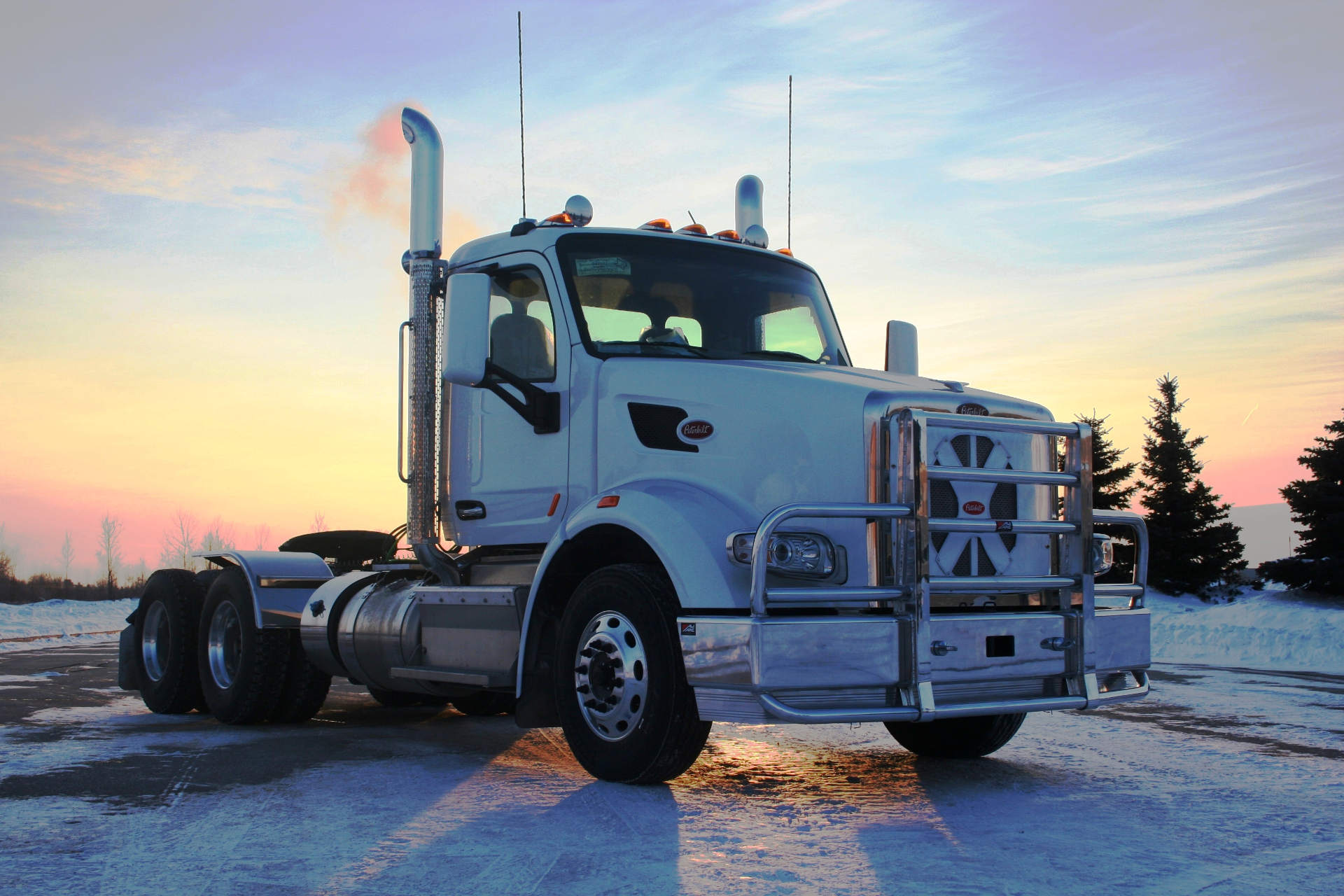 Peterbilt 567 Sleeper